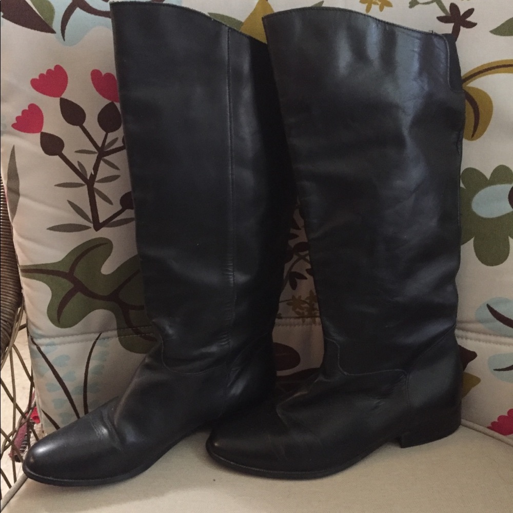 NATURALIZER LOW-HEEL BLACK BOOTS SZ 8M